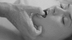 oyko7tf193d.gif